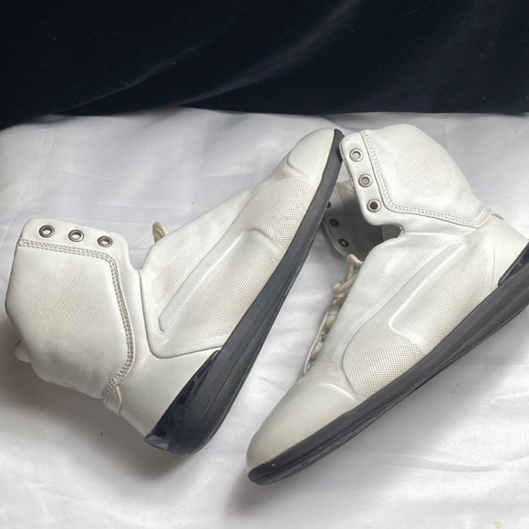 Puma Limitate Ferrari Scuderia White Limited Edition US 7 (only 499 pairs made) - Picture 6 of 12